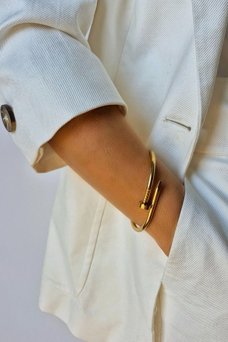 Pulsera Clavo Dorada