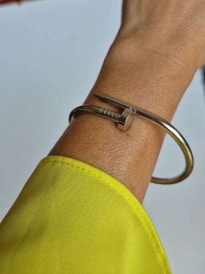 Pulsera Clavo Plateada