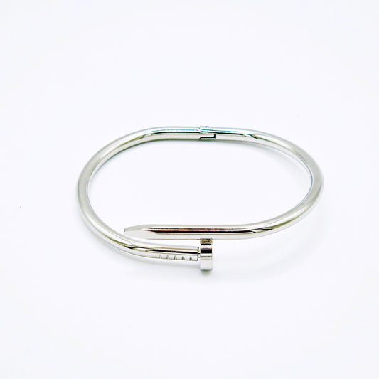 Pulsera Clavo Plateada