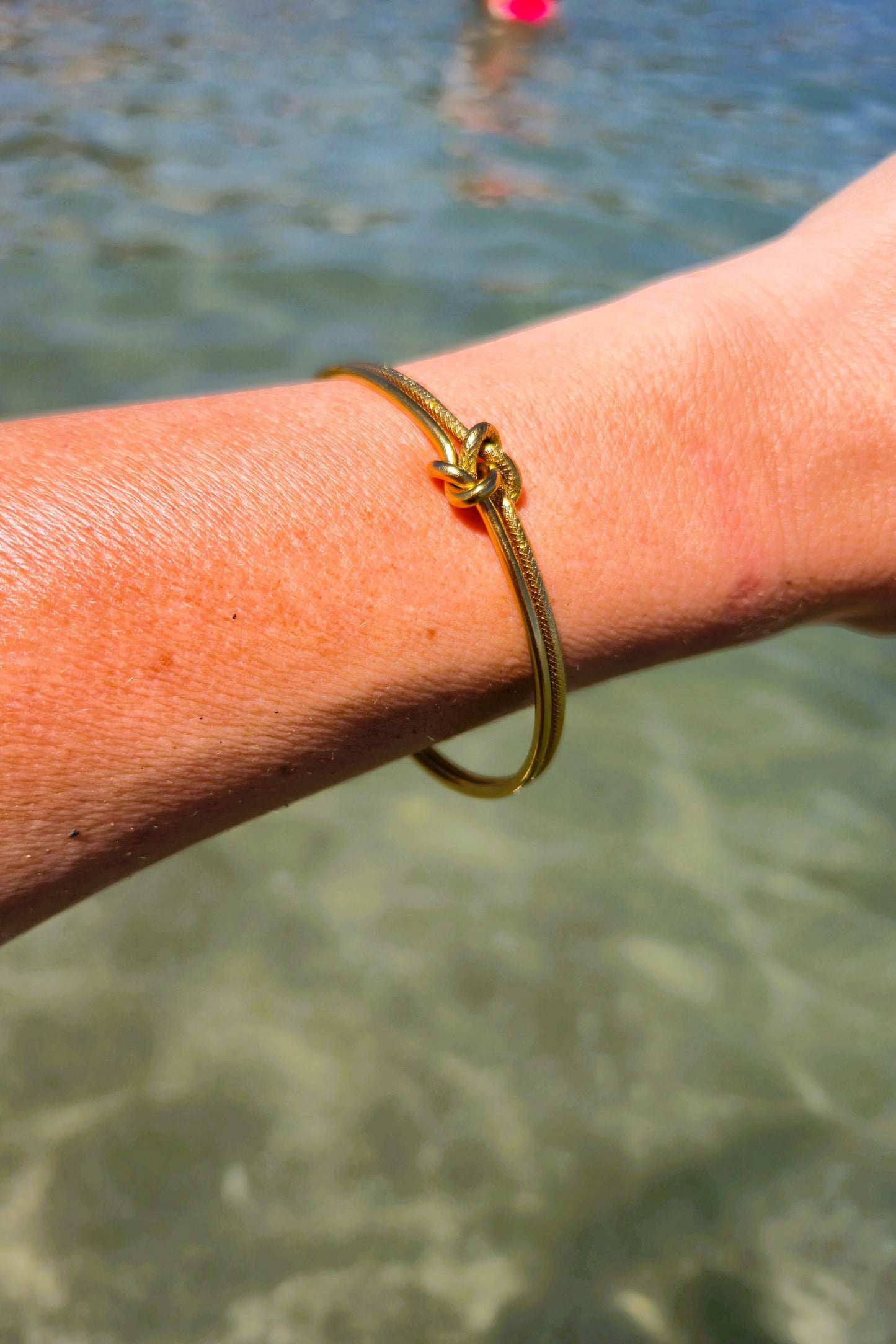 Pulsera Nudo Dorada