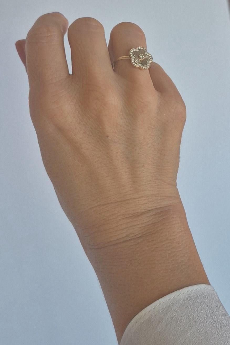 Anillo Flor Circonitas