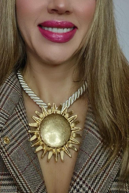 Collar Sol