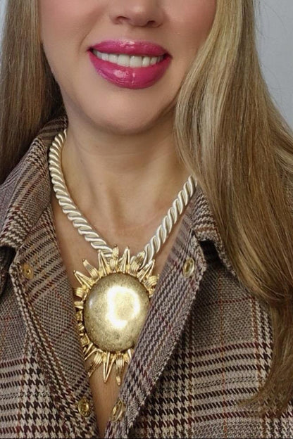 Collar Sol