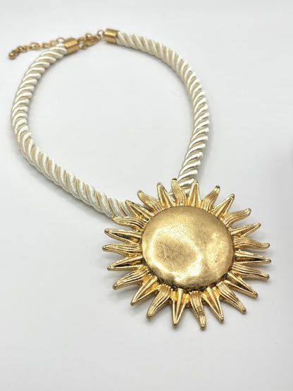 Collar Sol