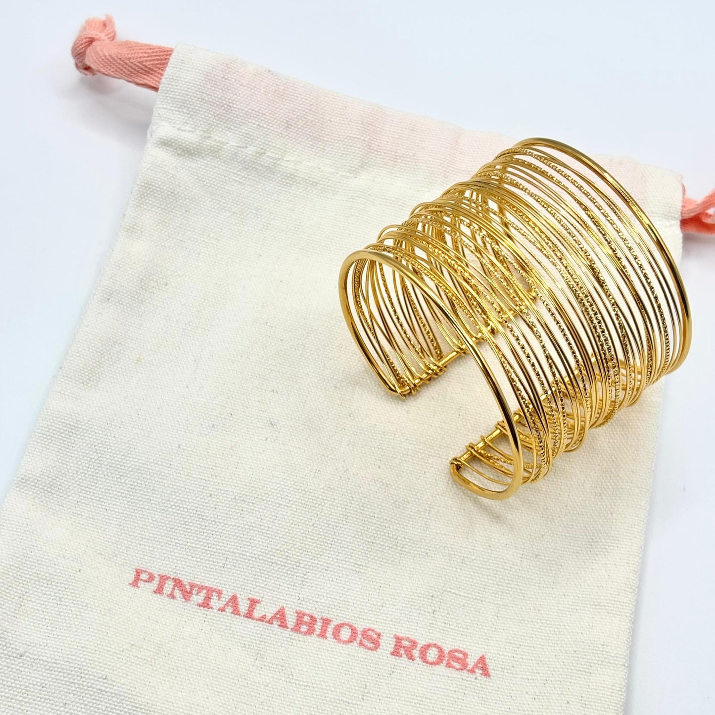 Brazalete Hilos de Oro
