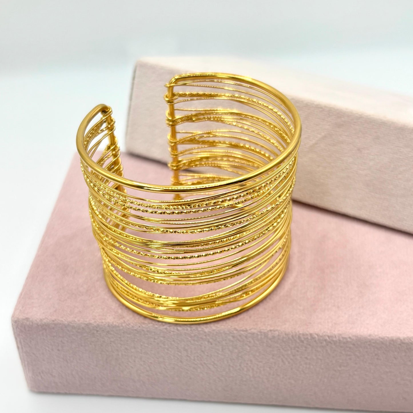 Brazalete Hilos de Oro