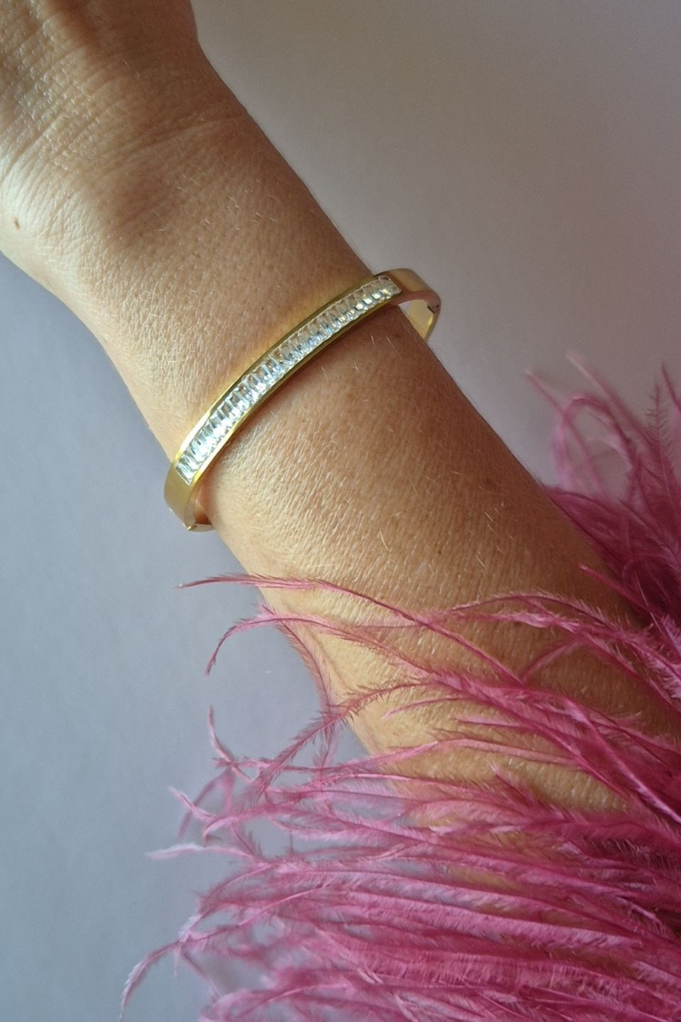 Pulsera Línea de Brillo Dorada Gruesa